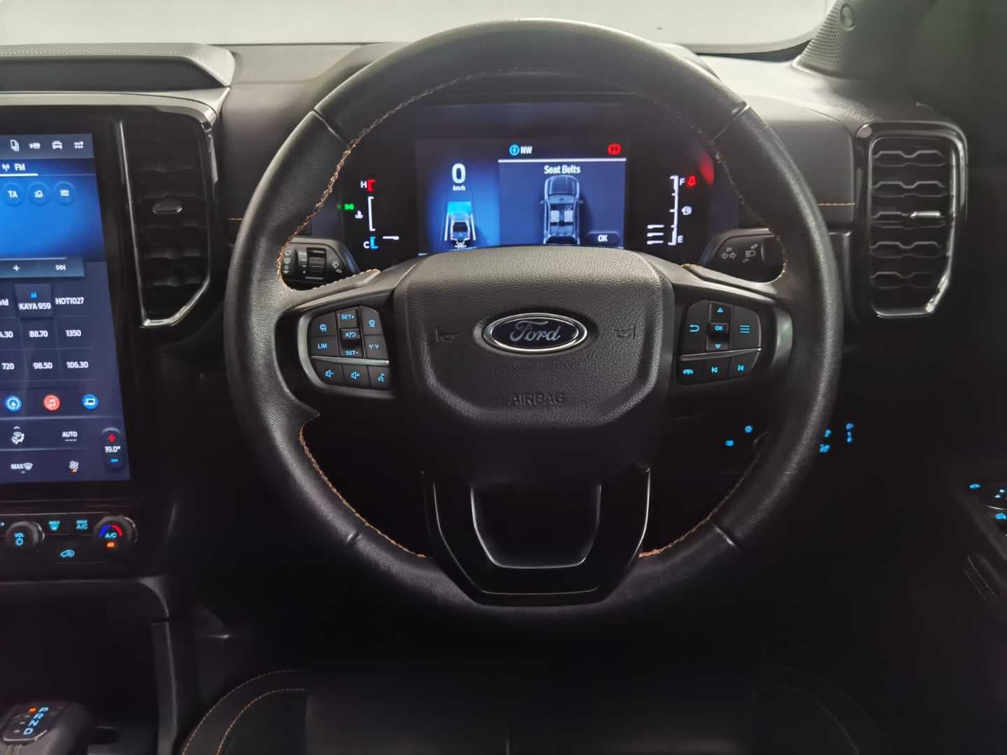 FORD RANGER 3.0D V6 WILDTRAK AWD A/T D/C P/U image 16