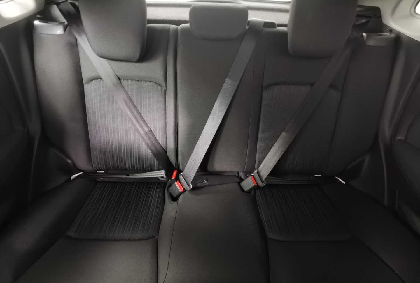 SUZUKI BALENO 1.5 GL image 21