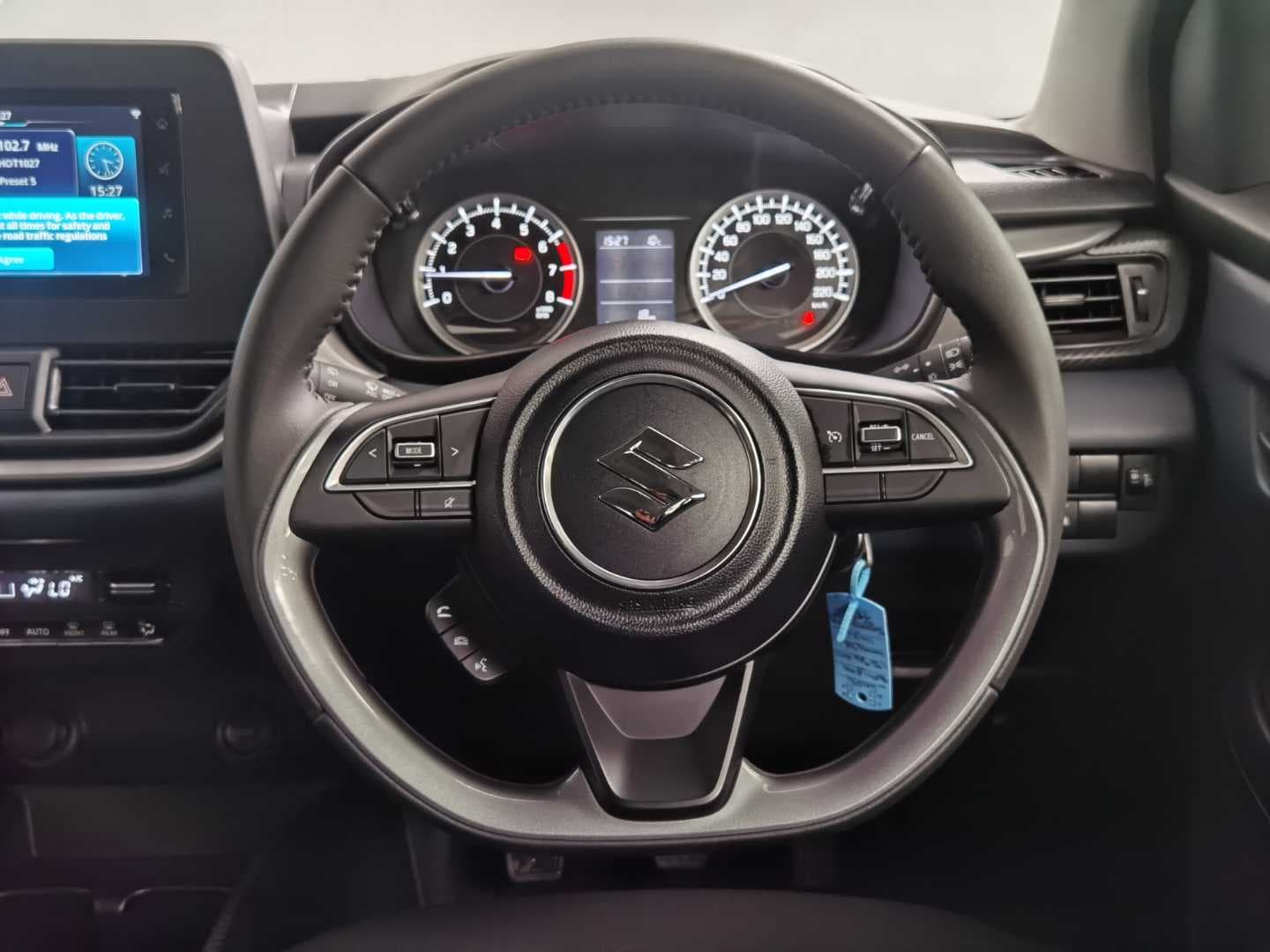 SUZUKI BALENO 1.5 GL image 18