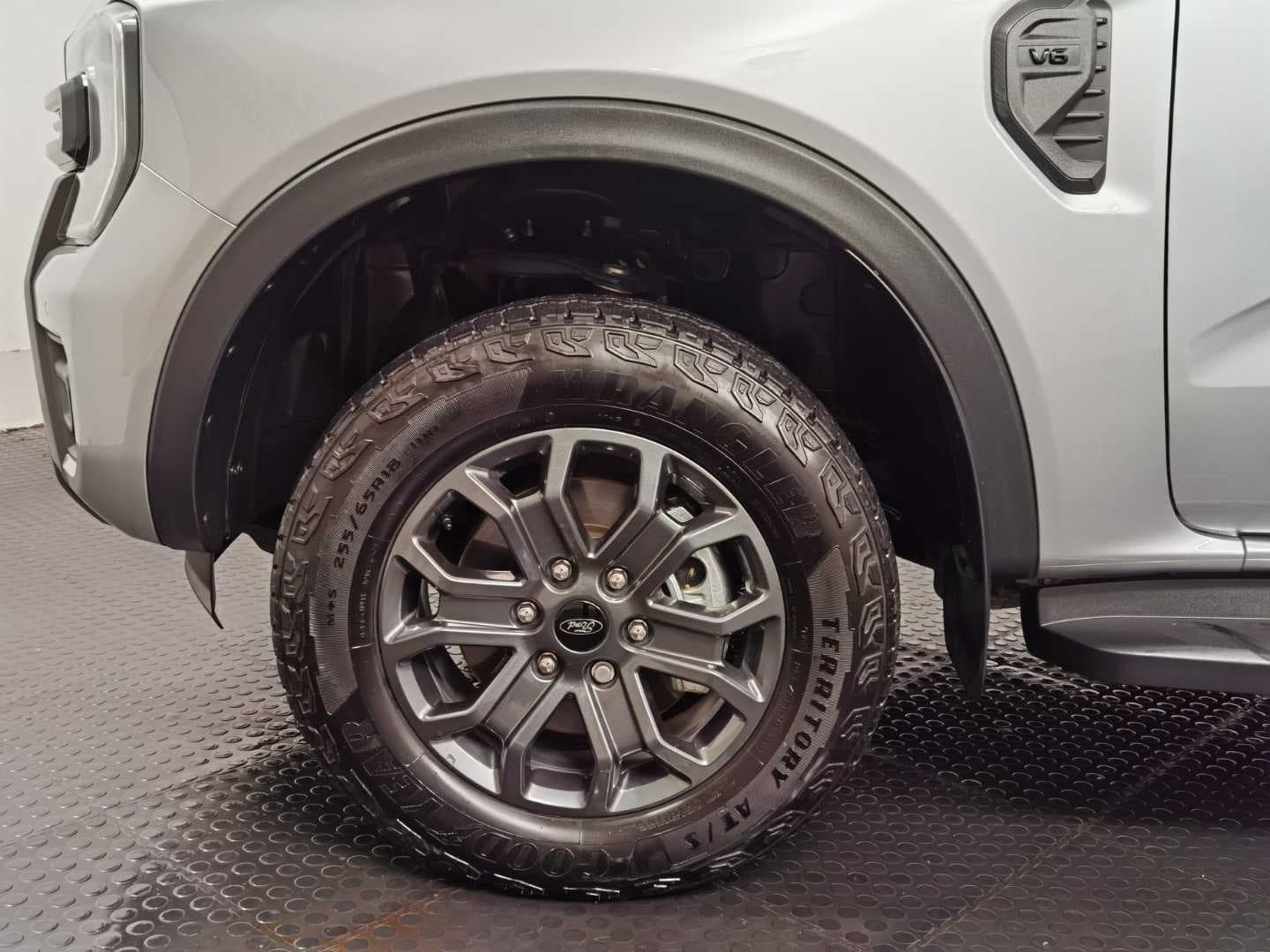 FORD RANGER 3.0D V6 WILDTRAK AWD A/T D/C P/U image 13