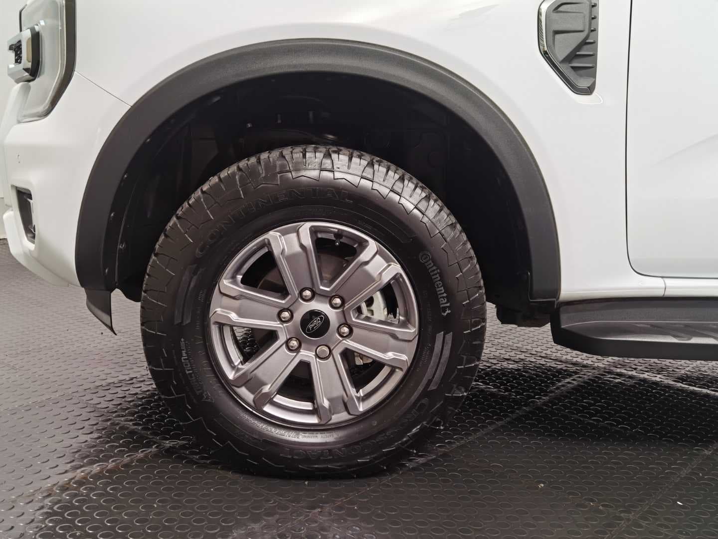 FORD RANGER 2.0D BI-TURBO XLT HR A/T D/C P/U image 13