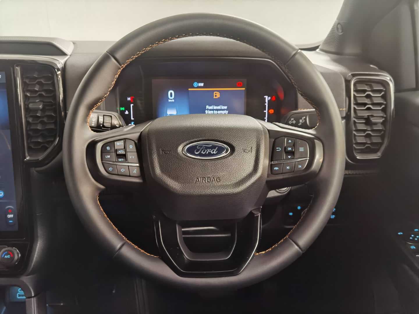 FORD RANGER 2.0D BI-TURBO WILDTRAK X AWD A/T D/C P/U image 17