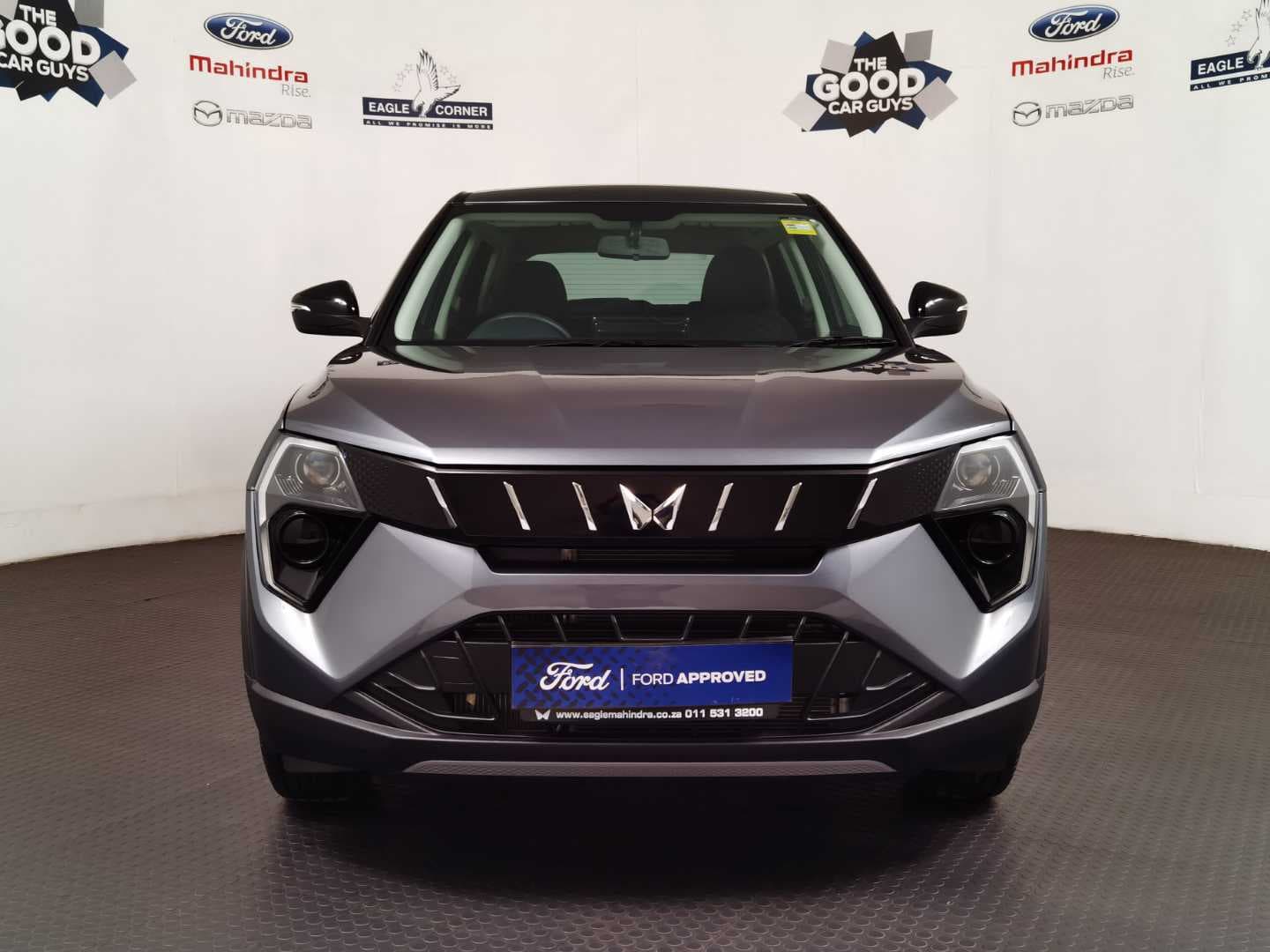 MAHINDRA XUV3XO 1.2T MX2 A/T image 2