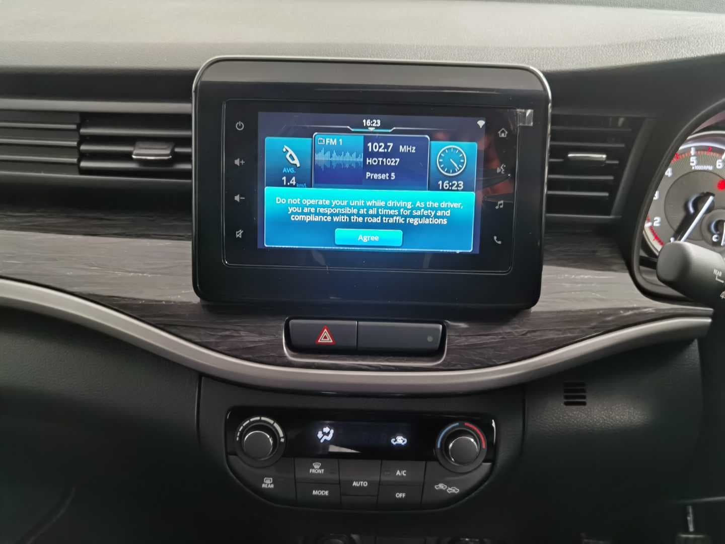 SUZUKI XL6 1.5 GL A/T image 10