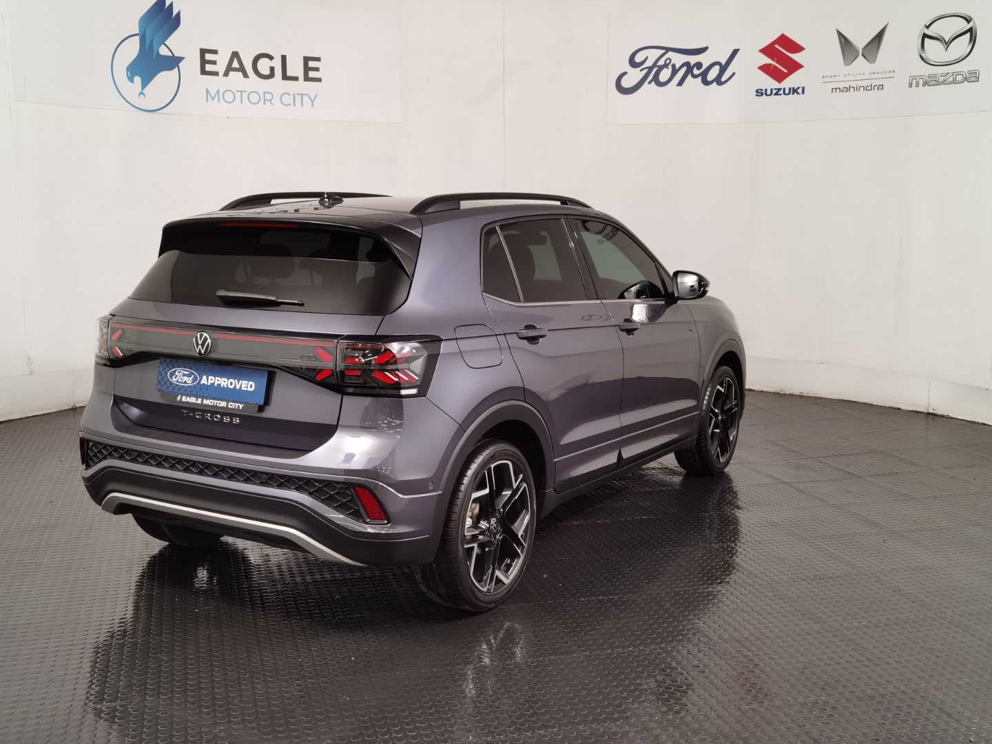 VOLKSWAGEN T-CROSS 1.0 TSI R-LINE DSG image 9