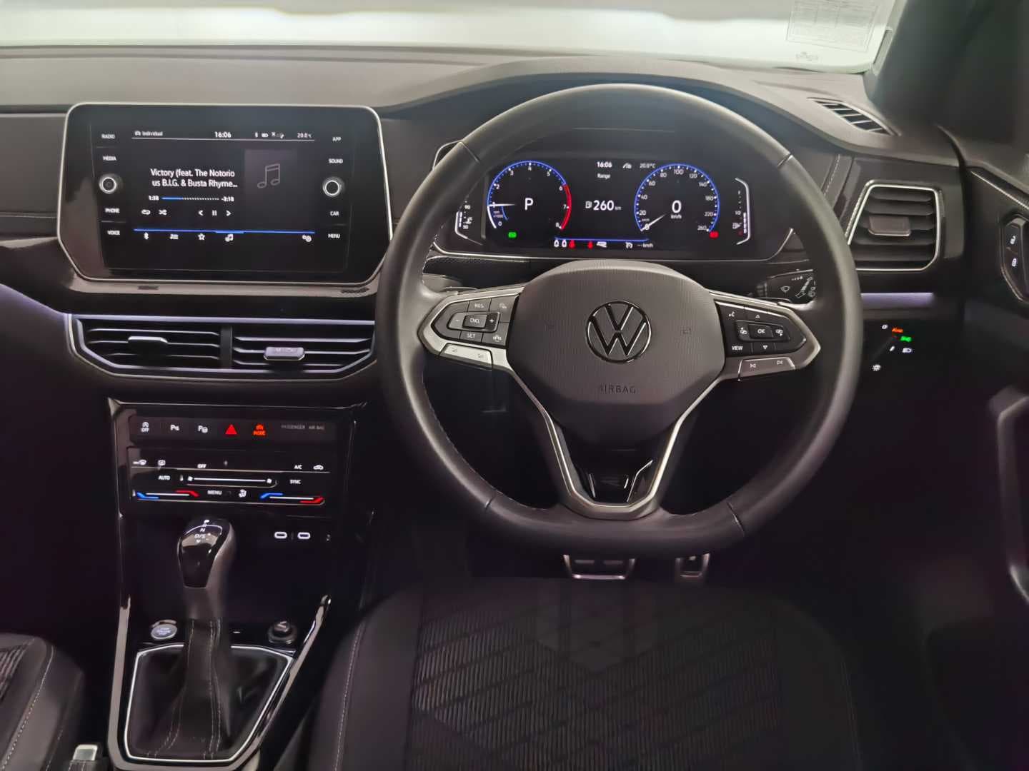 VOLKSWAGEN T-CROSS 1.0 TSI R-LINE DSG image 18