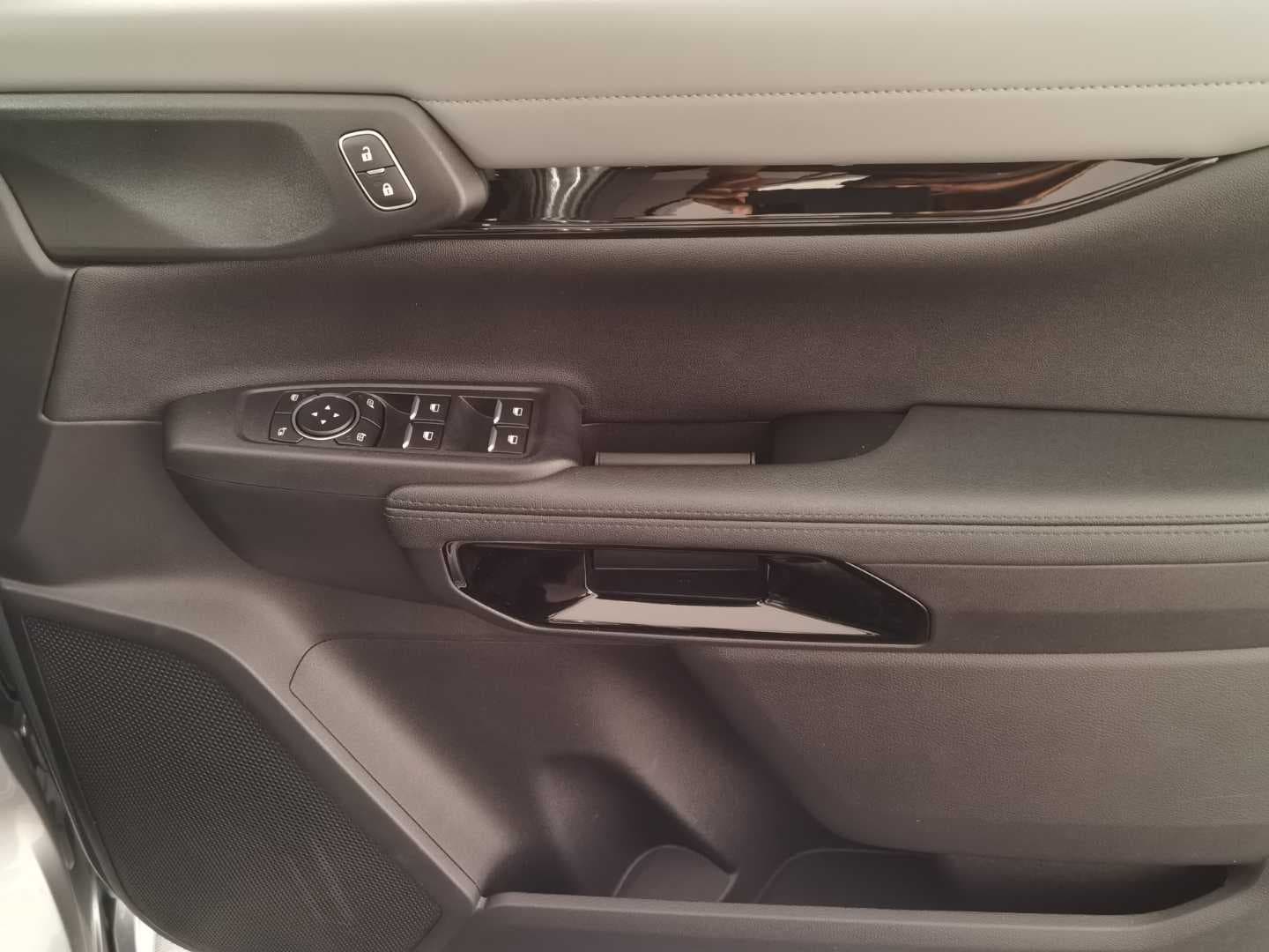 FORD EVEREST 3.0D V6 SPORT AWD A/T image 15