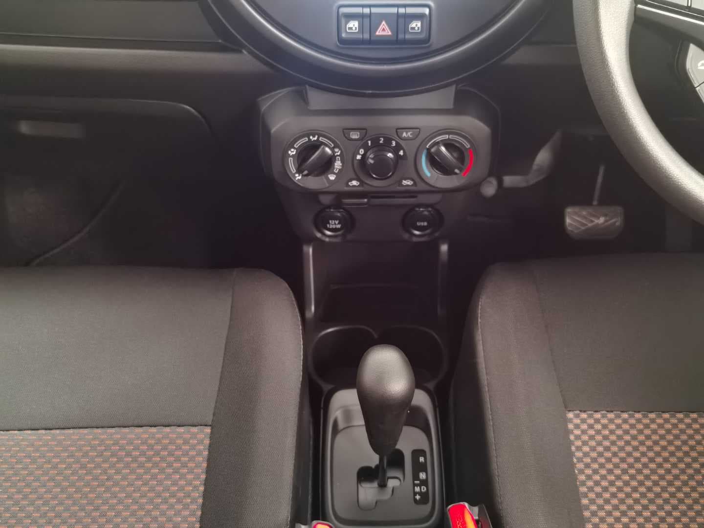 SUZUKI S-PRESSO 1.0 GL+ AMT image 11