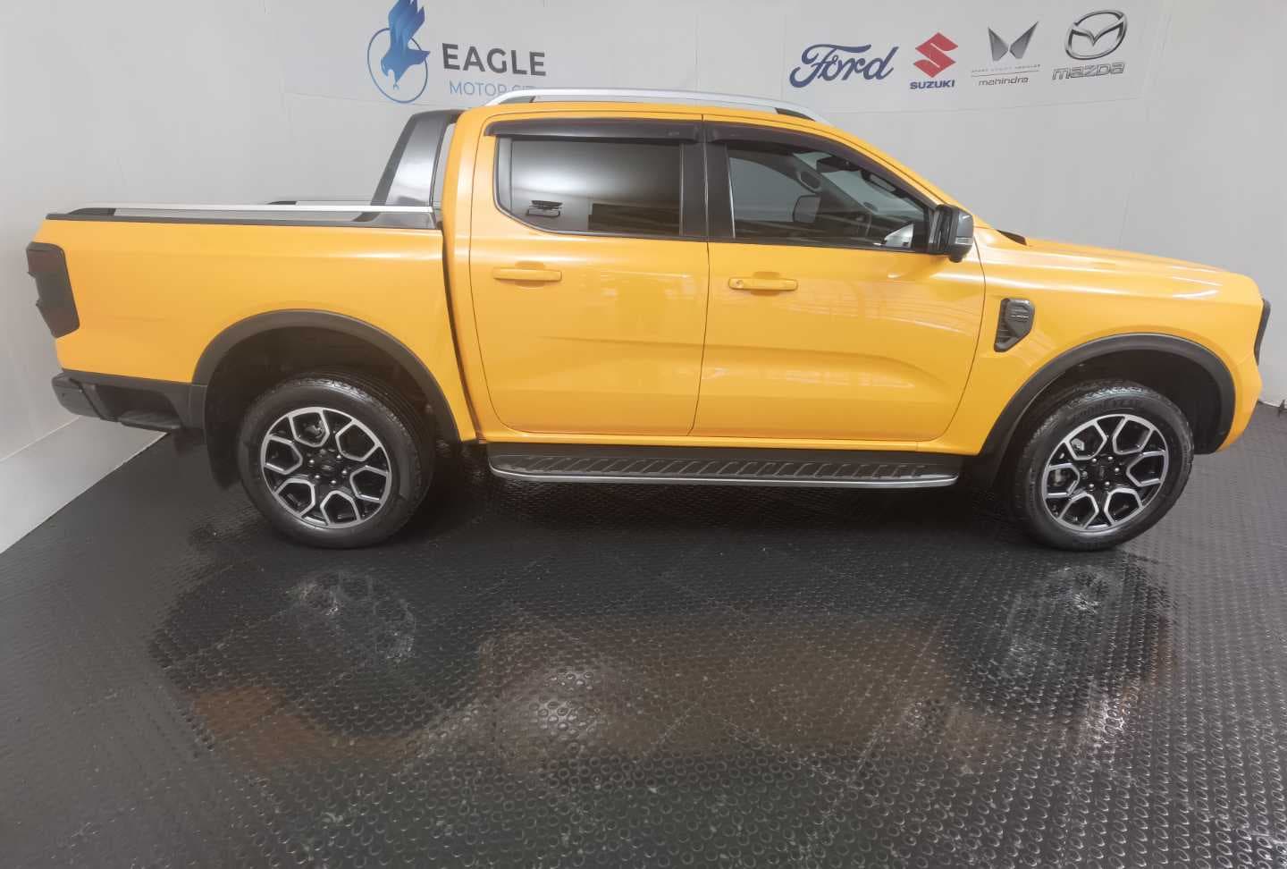 FORD RANGER 2.0D BI-TURBO WILDTRAK A/T D/C P/U image 9