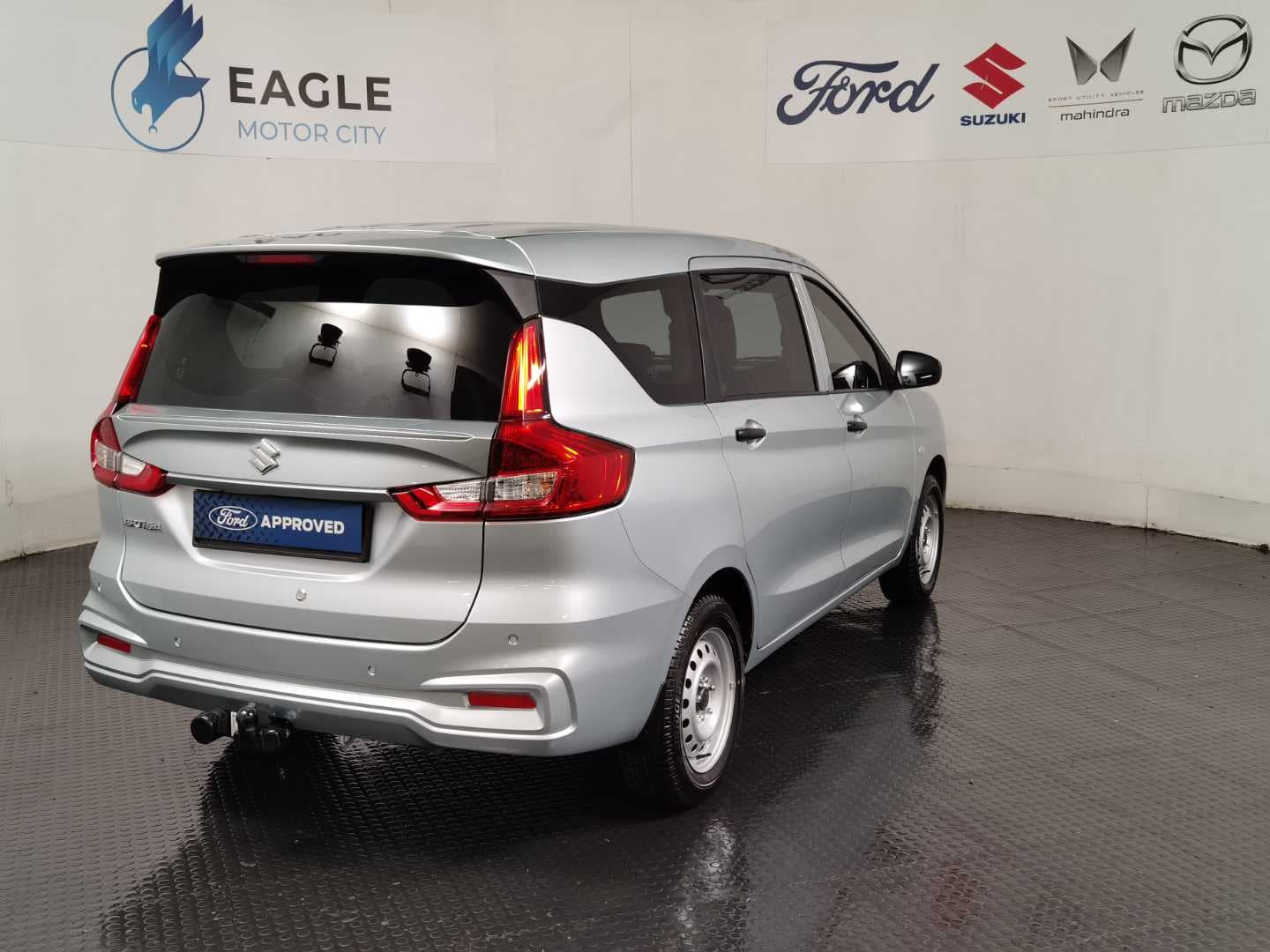 SUZUKI ERTIGA 1.5 GA image 9