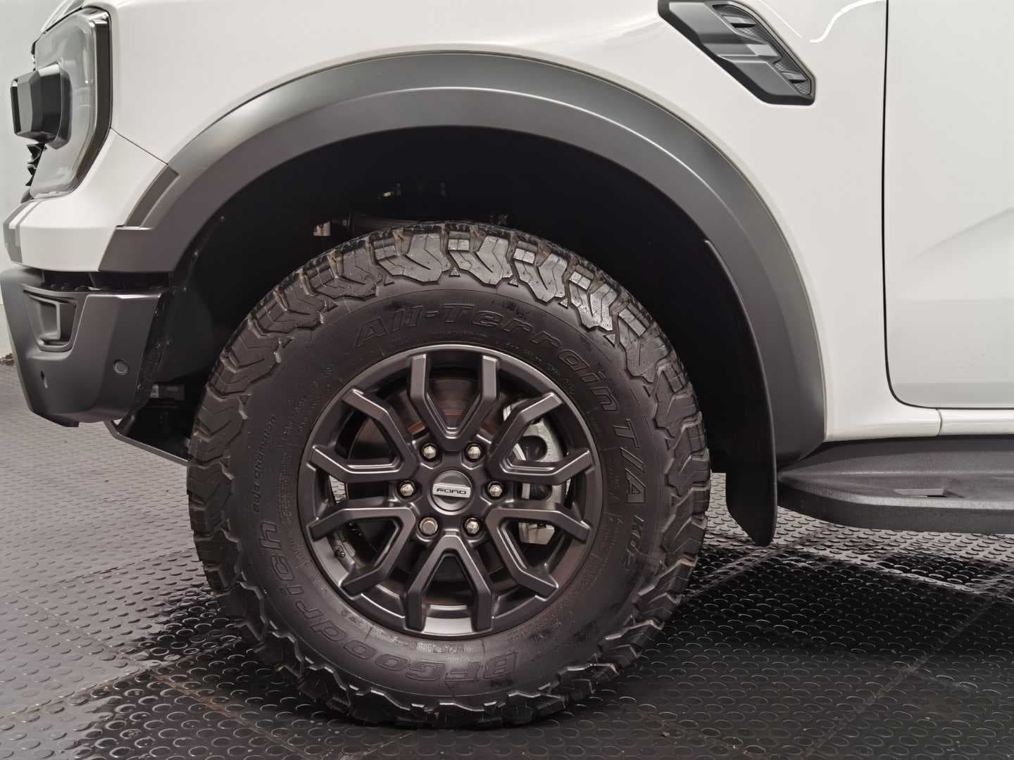 FORD RANGER 3.0 V6 BI TURBO ECOBOOST RAPTOR 4X4 A/T image 11