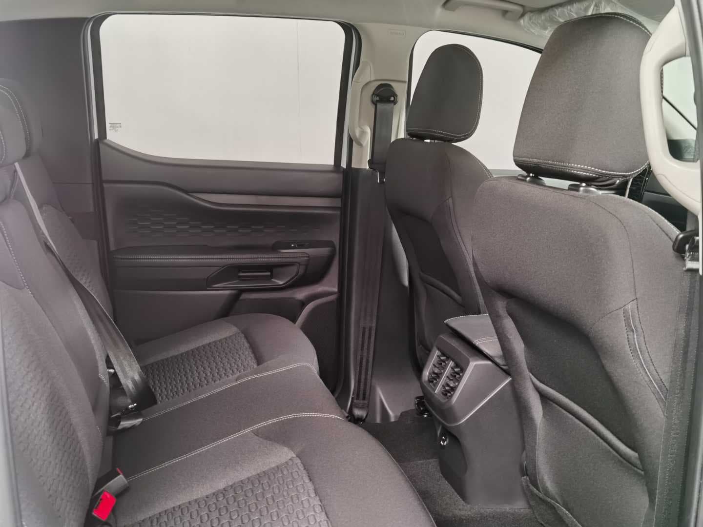 FORD RANGER 2.0D SIT XLT A/T D/C P/U image 20