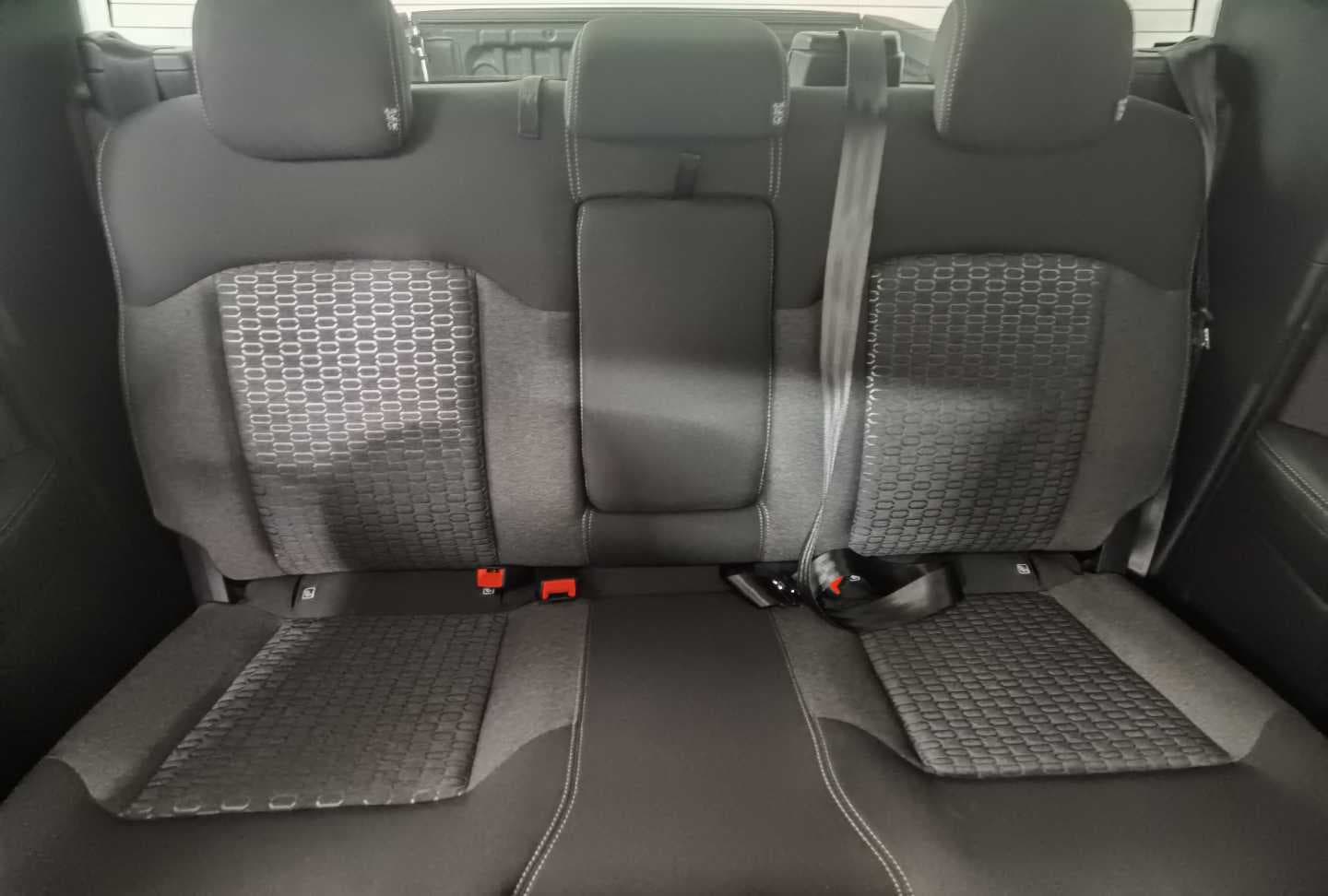 FORD RANGER 2.0D SIT XLT A/T D/C P/U image 21