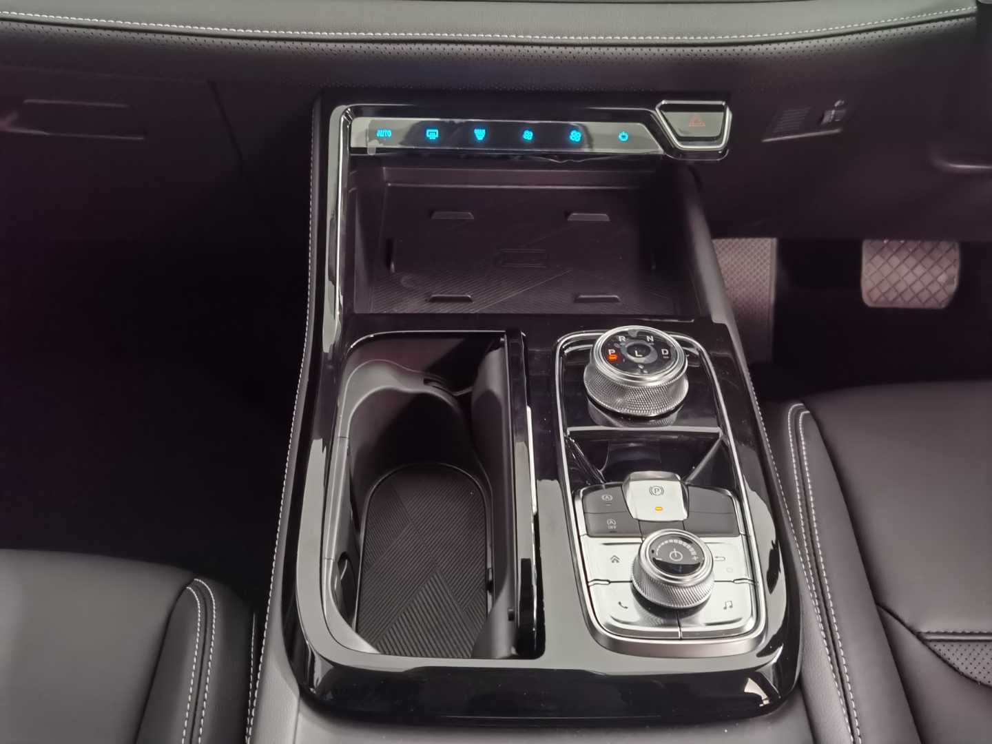 FORD TERRITORY TREND 1.8L ECOBOOST A/T image 13