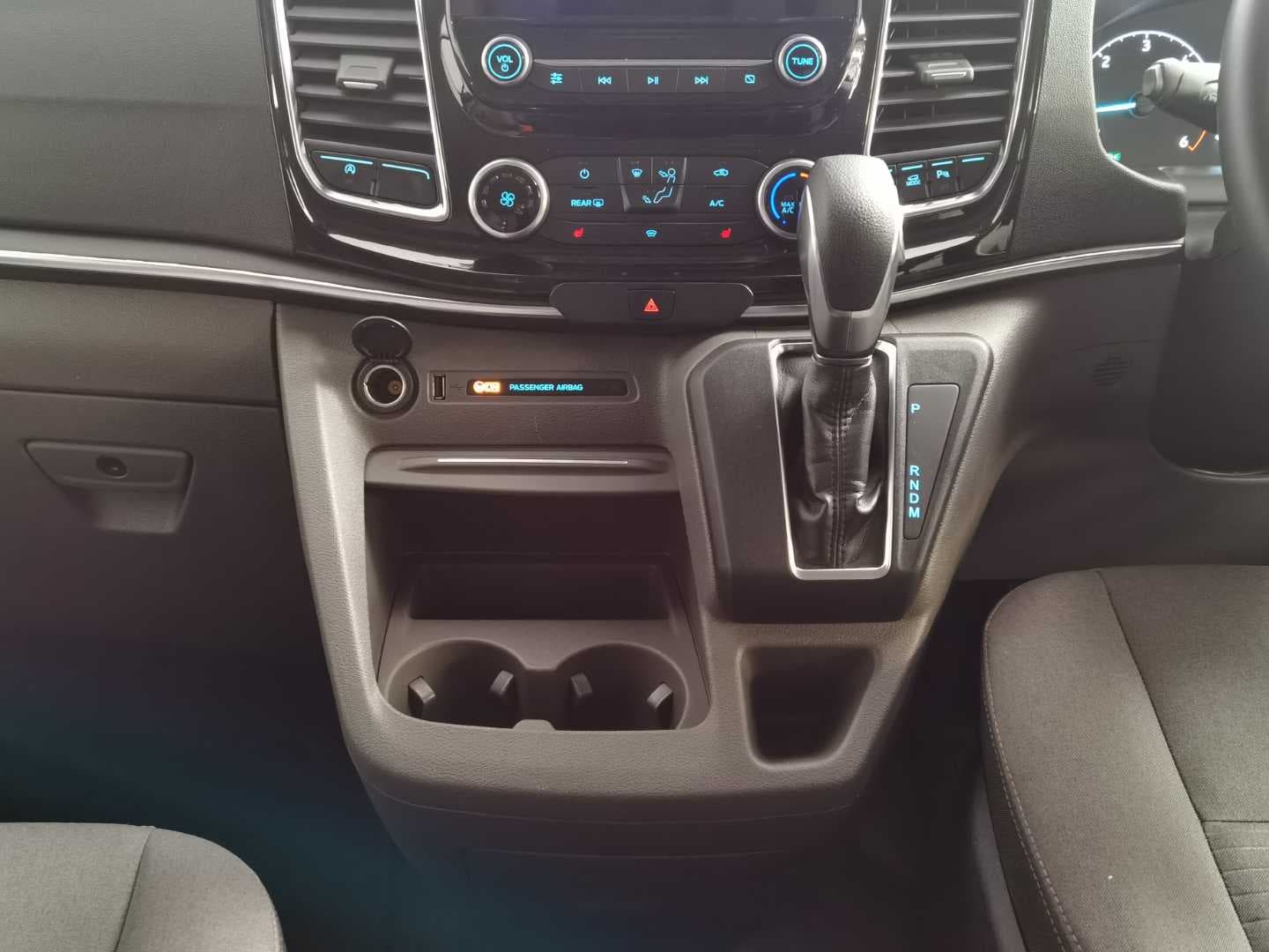 FORD TOURNEO CUSTOM 2.0TDCi TREND A/T (96KW) image 14