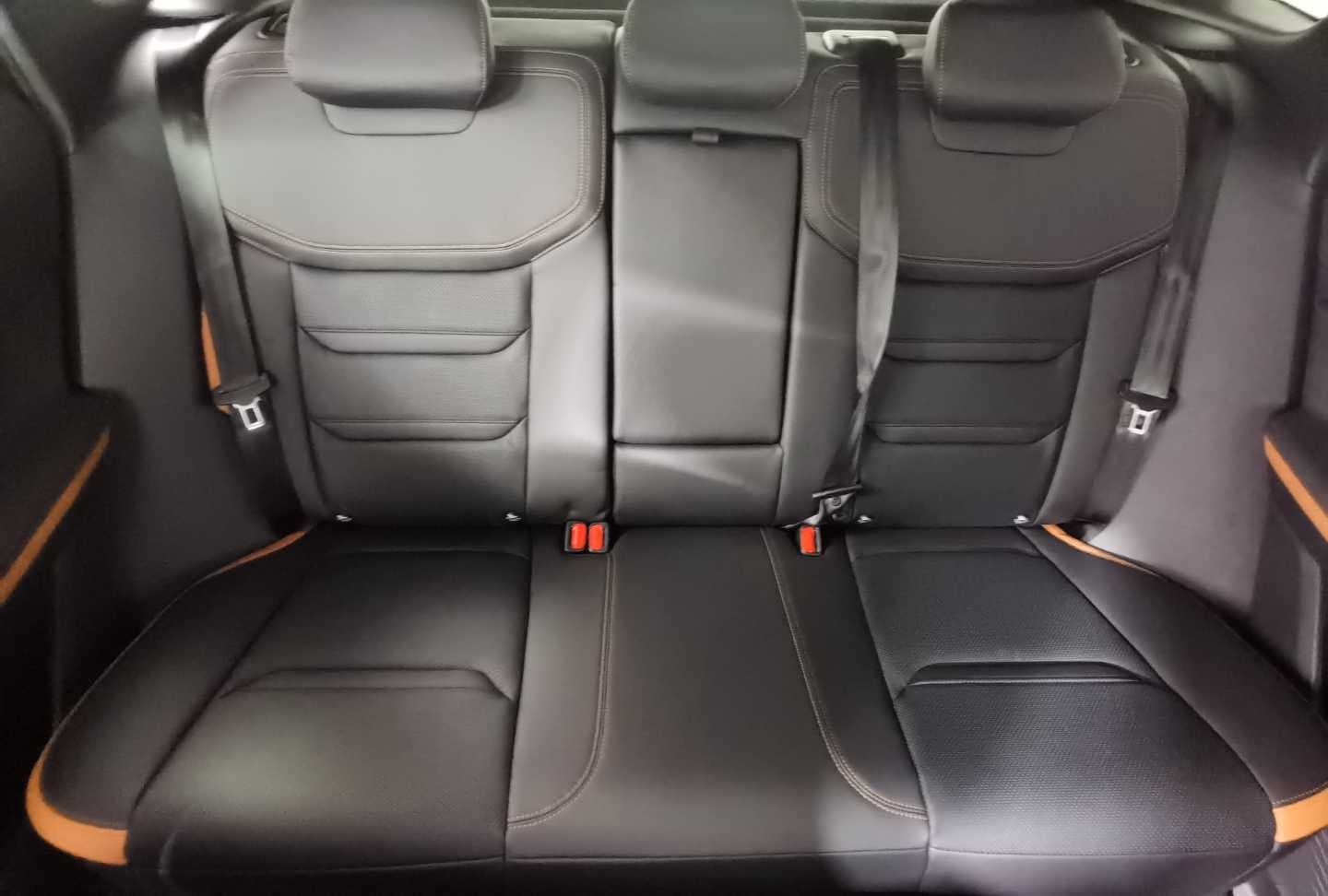 FORD TERRITORY TITANIUM 1.8L ECOBOOST A/T image 18