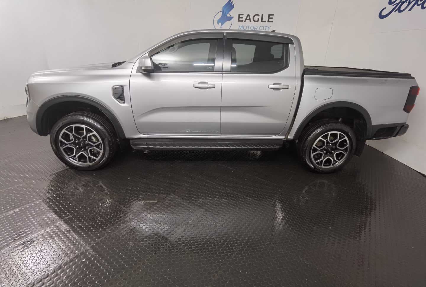 FORD RANGER 2.0D XLT 4X4 A/T D/C P/U image 4
