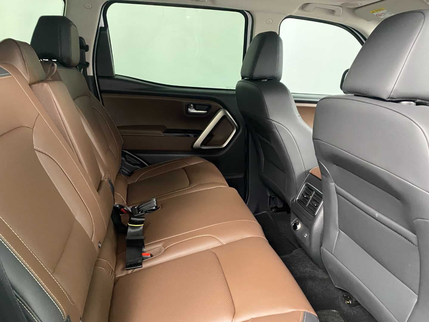 MAHINDRA SCORPIO-N 2.2D 4X4 A/T (Z8L) image 16