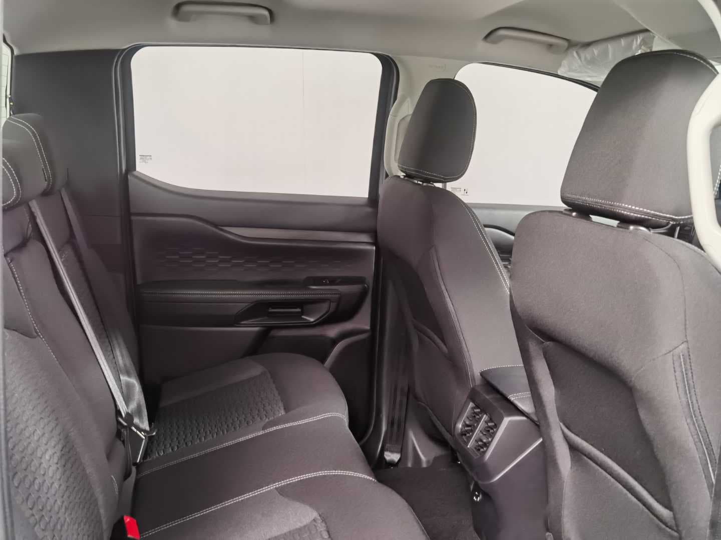 FORD RANGER 2.0D SIT XLT A/T D/C P/U image 16