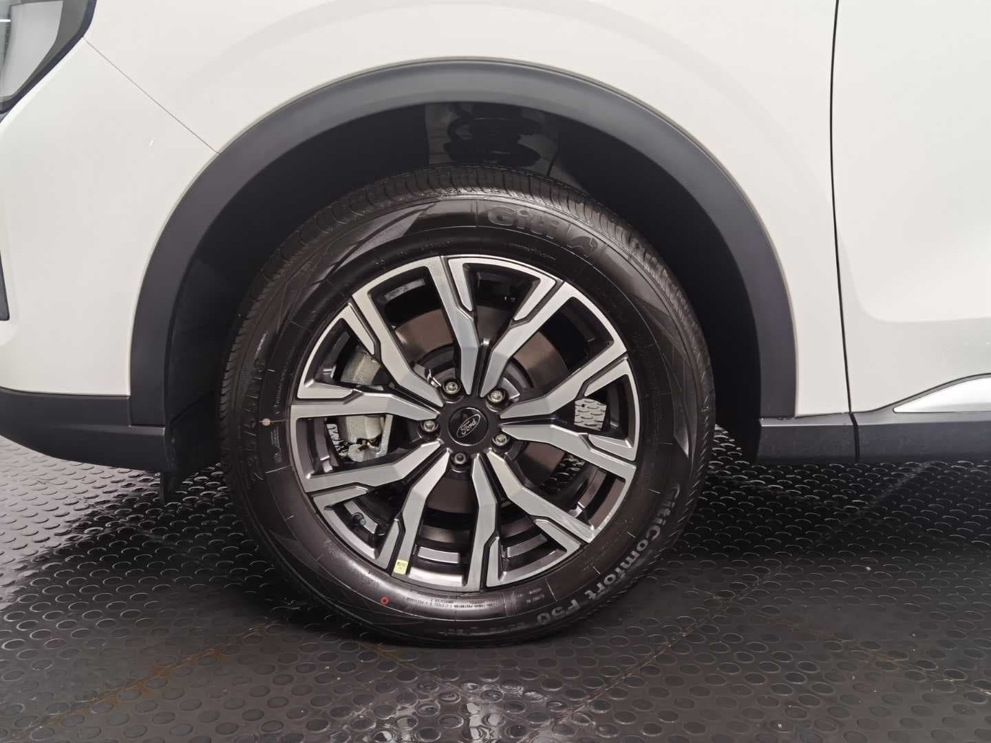 FORD TERRITORY TREND 1.8L ECOBOOST A/T image 13
