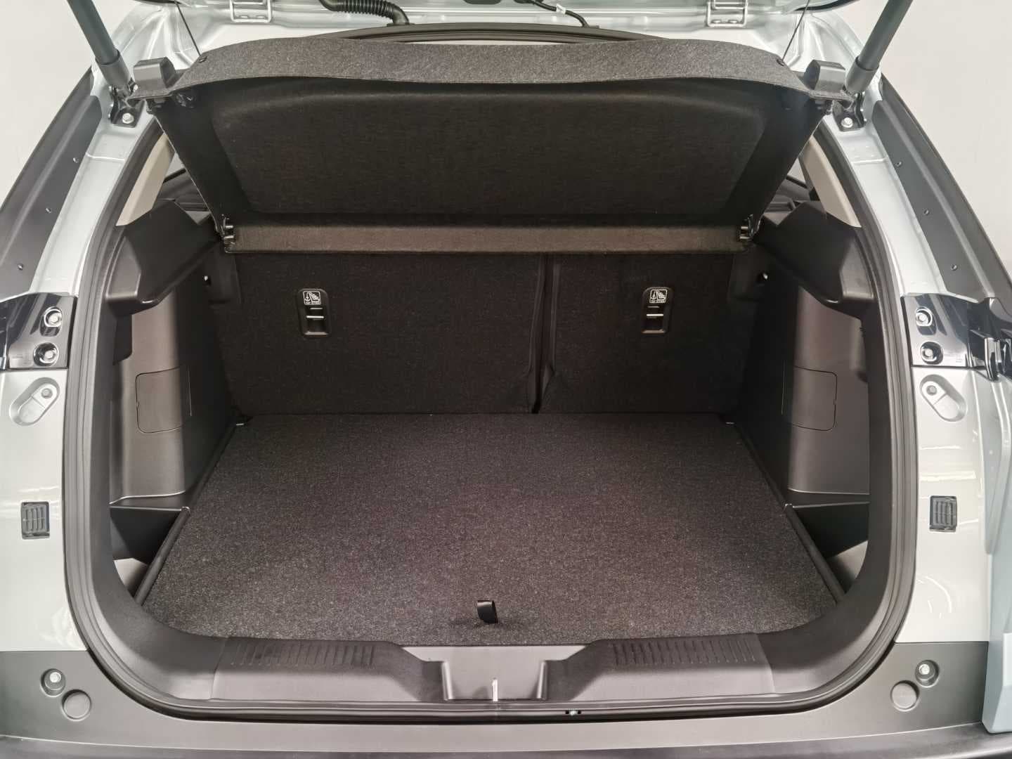 SUZUKI ACROSS 1.5 GL A/T (MILD HYBRID) image 7