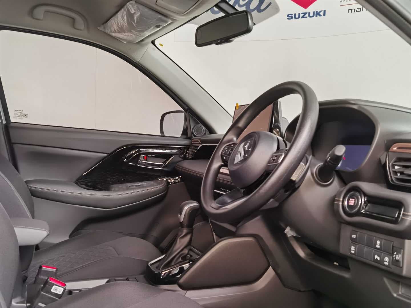 SUZUKI ACROSS 1.5 GL A/T (MILD HYBRID) image 18