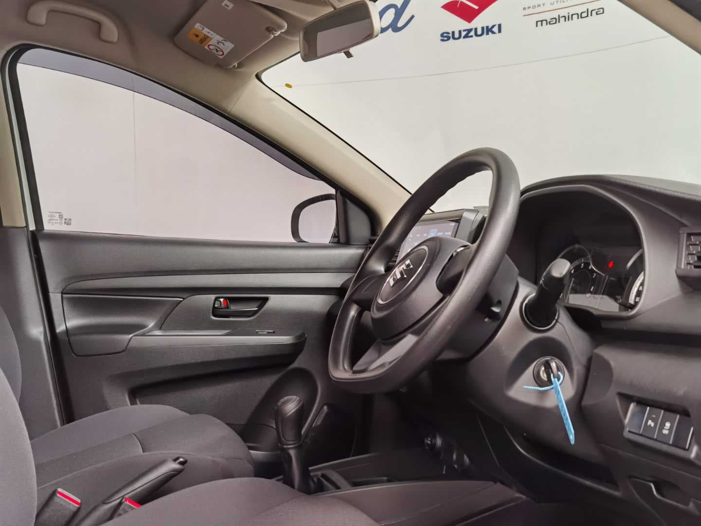 SUZUKI ERTIGA 1.5 GA image 17