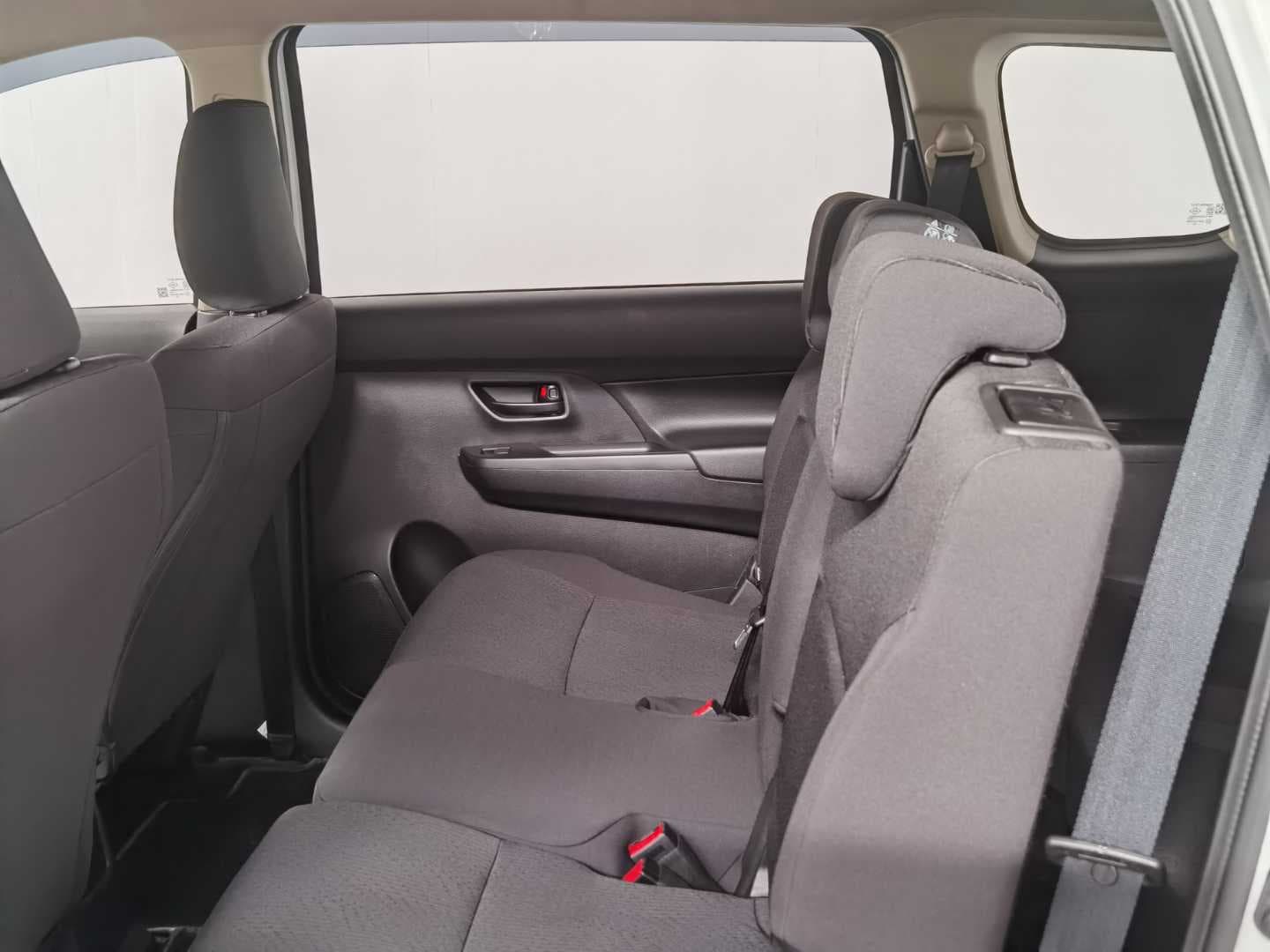 SUZUKI ERTIGA 1.5 GA image 20