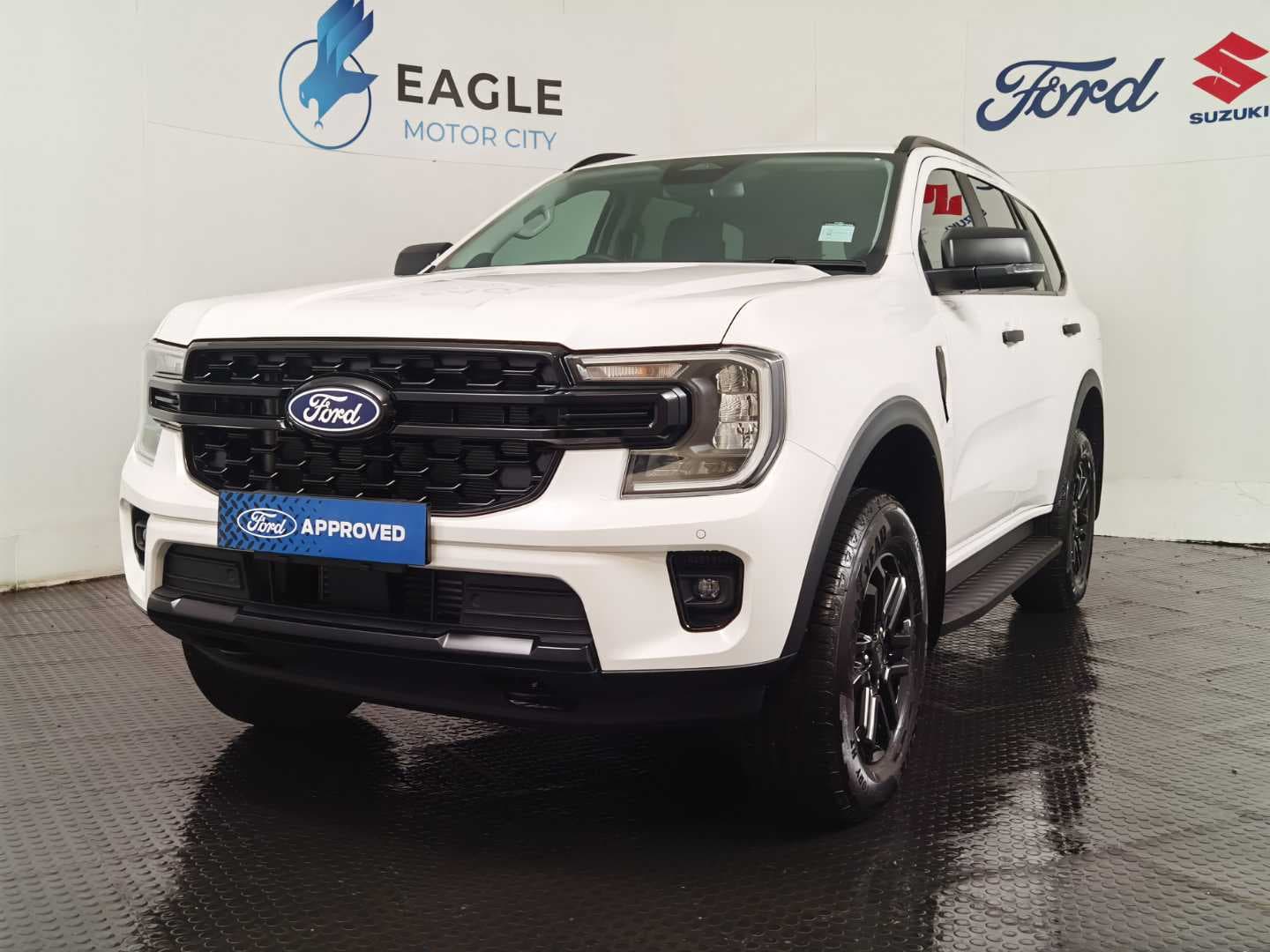 FORD EVEREST 2.0 SIT ACTIVE A/T image 3