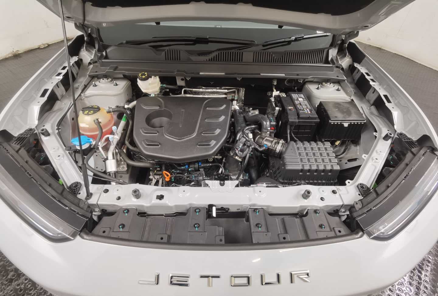 JETOUR DASHING 1.5T MOMENTUM image 5