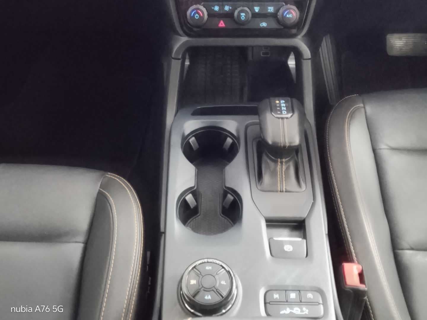 FORD RANGER 3.0D V6 WILDTRAK AWD A/T D/C P/U image 11