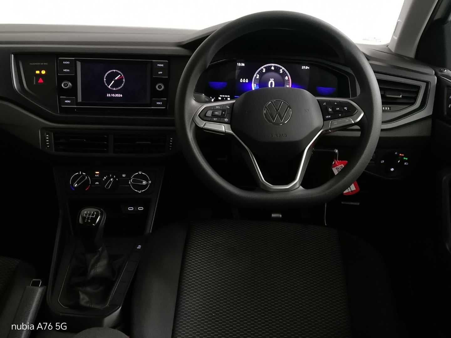 VOLKSWAGEN POLO 1.0 TSI image 18
