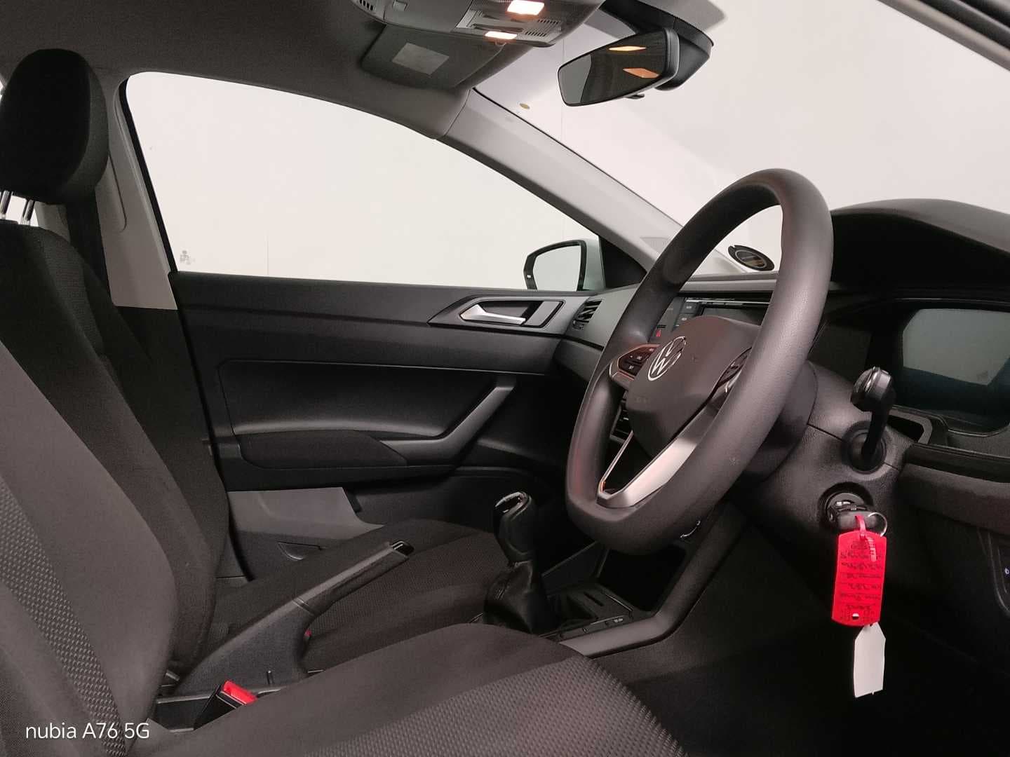VOLKSWAGEN POLO 1.0 TSI image 16