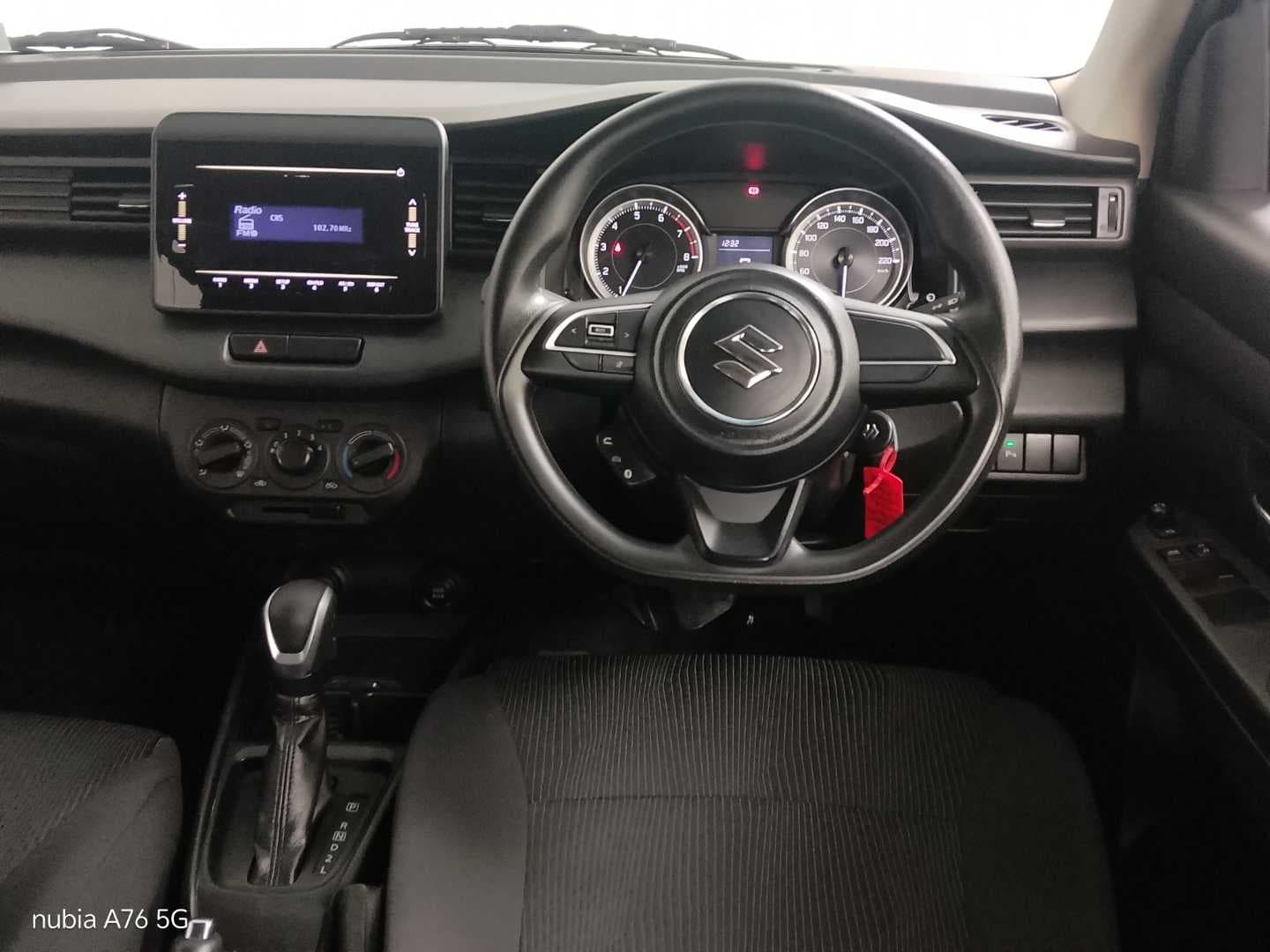 SUZUKI ERTIGA 1.5 GL A/T image 17