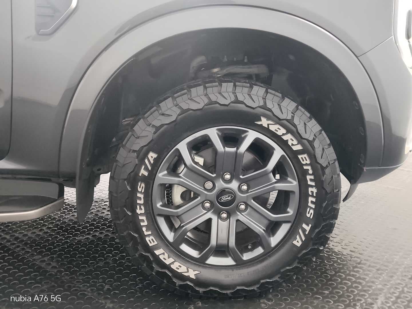 FORD EVEREST 3.0D V6 PLATINUM AWD A/T image 14