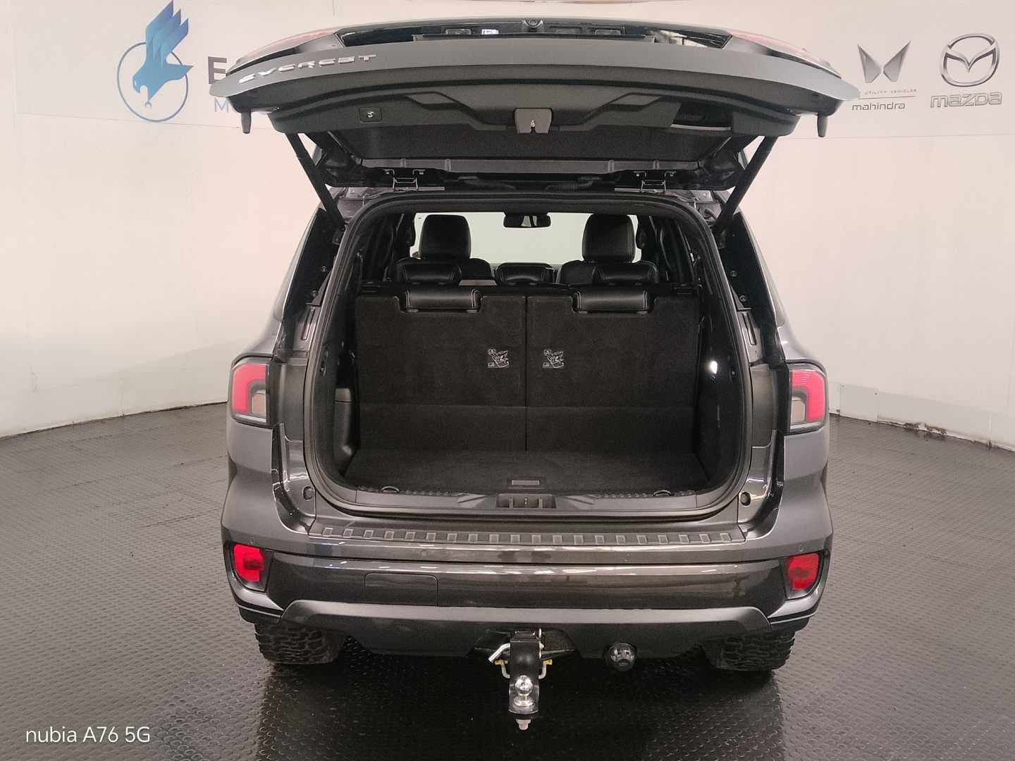FORD EVEREST 3.0D V6 PLATINUM AWD A/T image 6