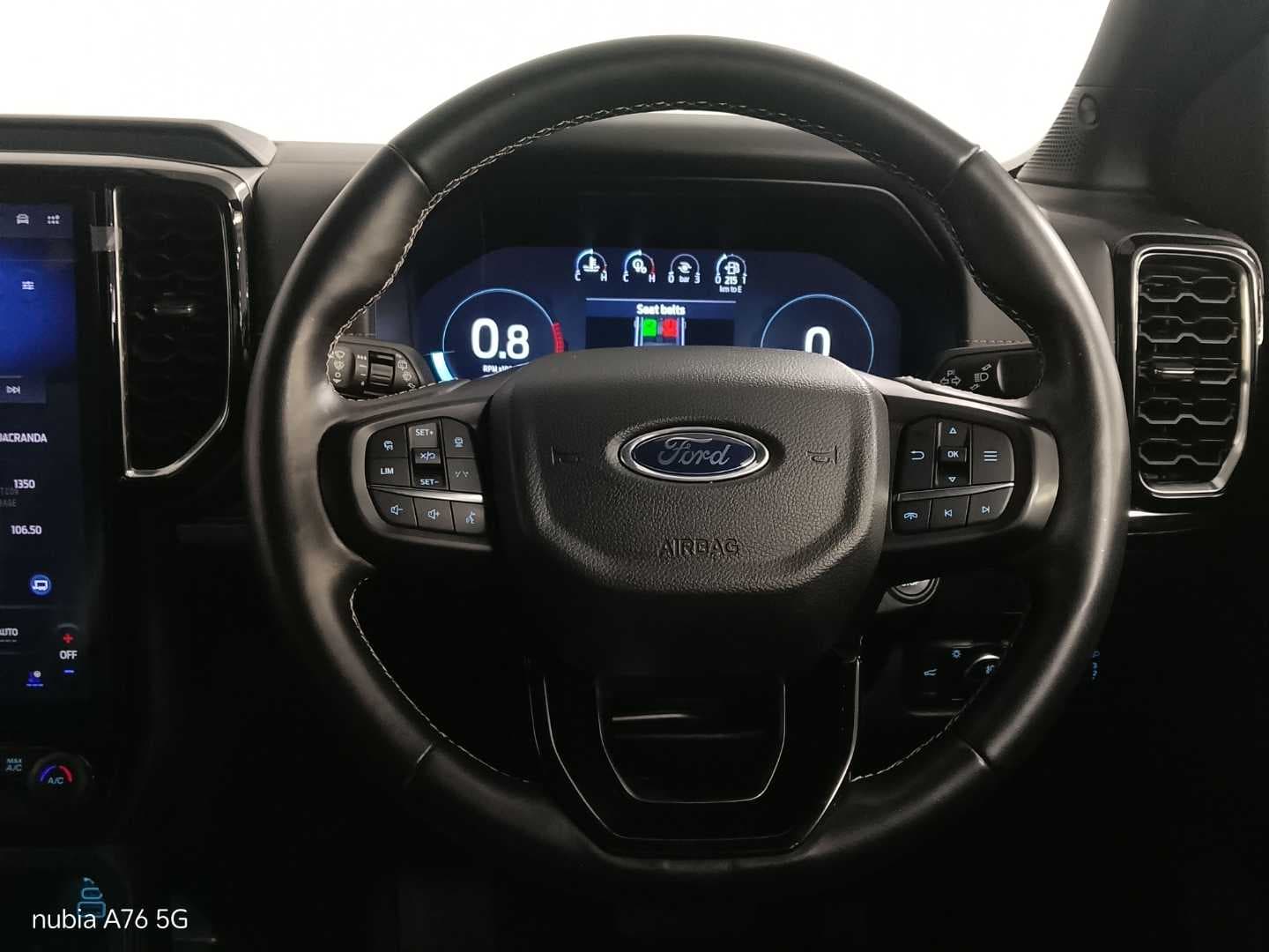 FORD EVEREST 3.0D V6 PLATINUM AWD A/T image 18