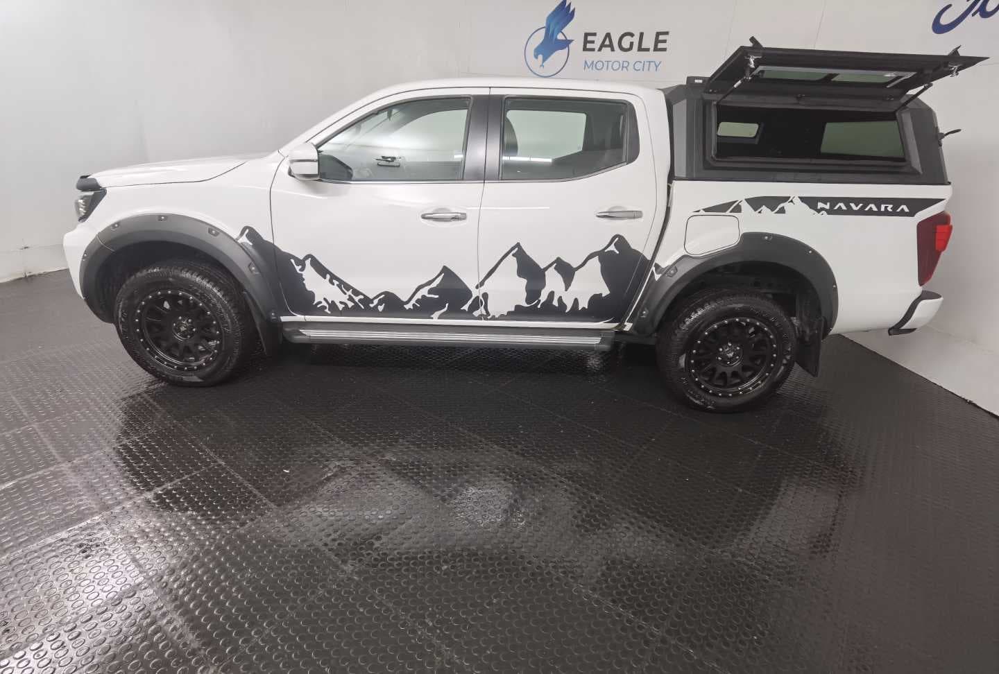 NISSAN NAVARA 2.5DDTI LE/LE PLUS 4X4 A/T D/C P/U image 11