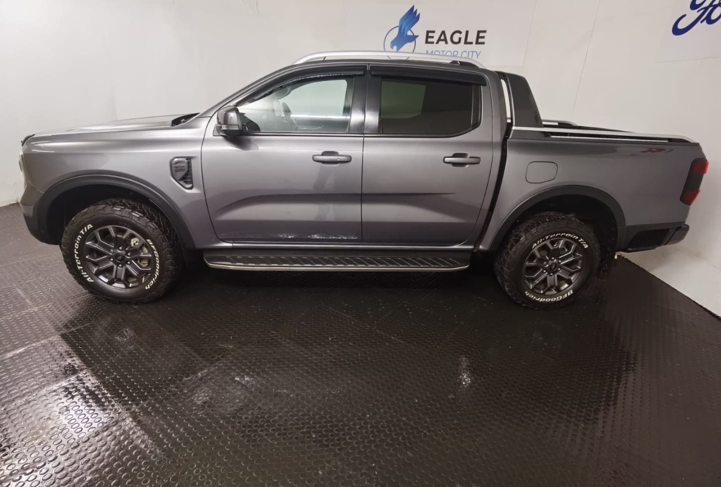 FORD RANGER 2.0D BI-TURBO WILDTRAK 4X4 A/T D/C P/U image 10