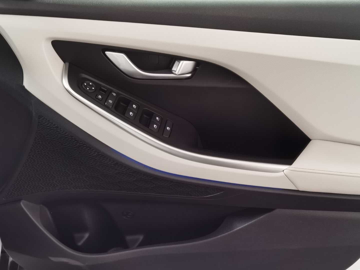 HYUNDAI GRAND CRETA 1.5D ELITE A/T image 15
