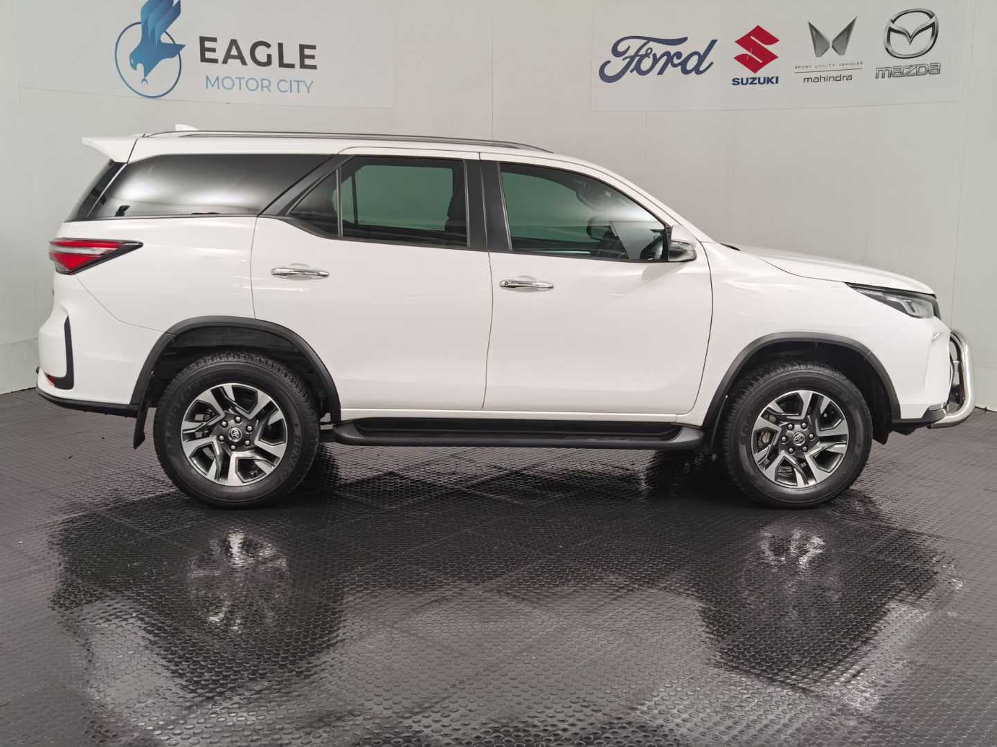 TOYOTA FORTUNER 2.8 GD-6 4X4 AT (MHEV) image 10