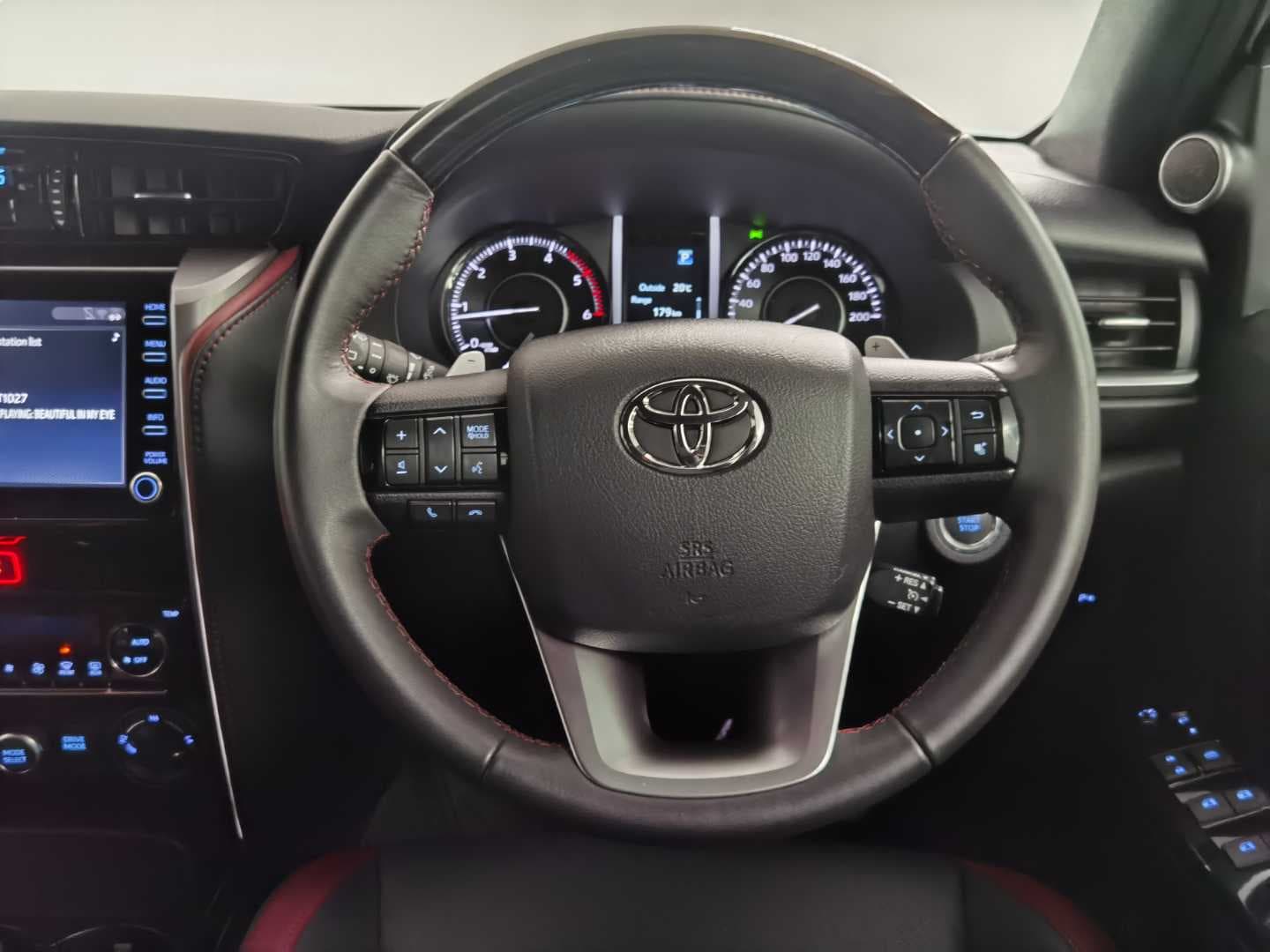 TOYOTA FORTUNER 2.8 GD-6 4X4 AT (MHEV) image 18