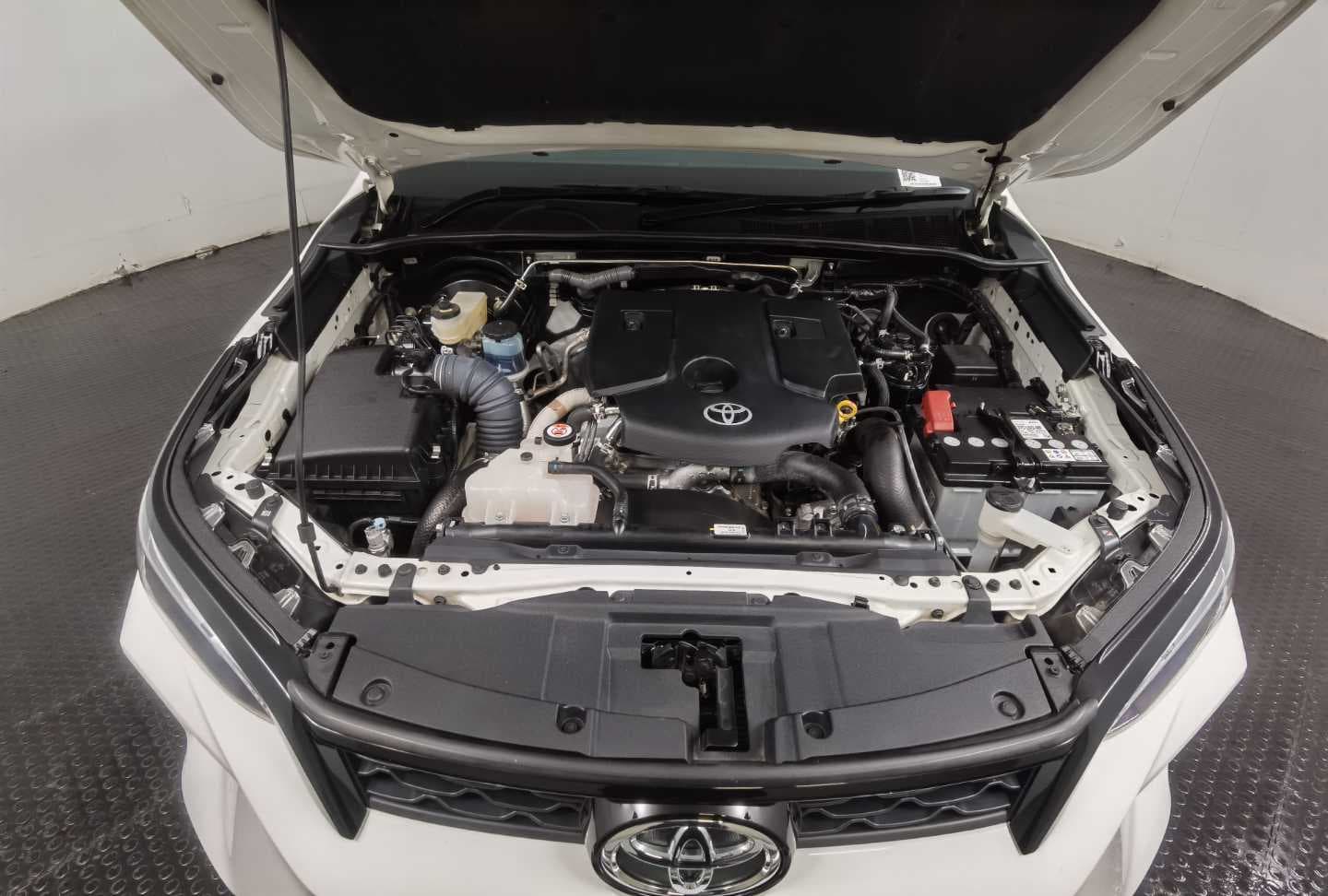 TOYOTA FORTUNER 2.8 GD-6 4X4 AT (MHEV) image 5