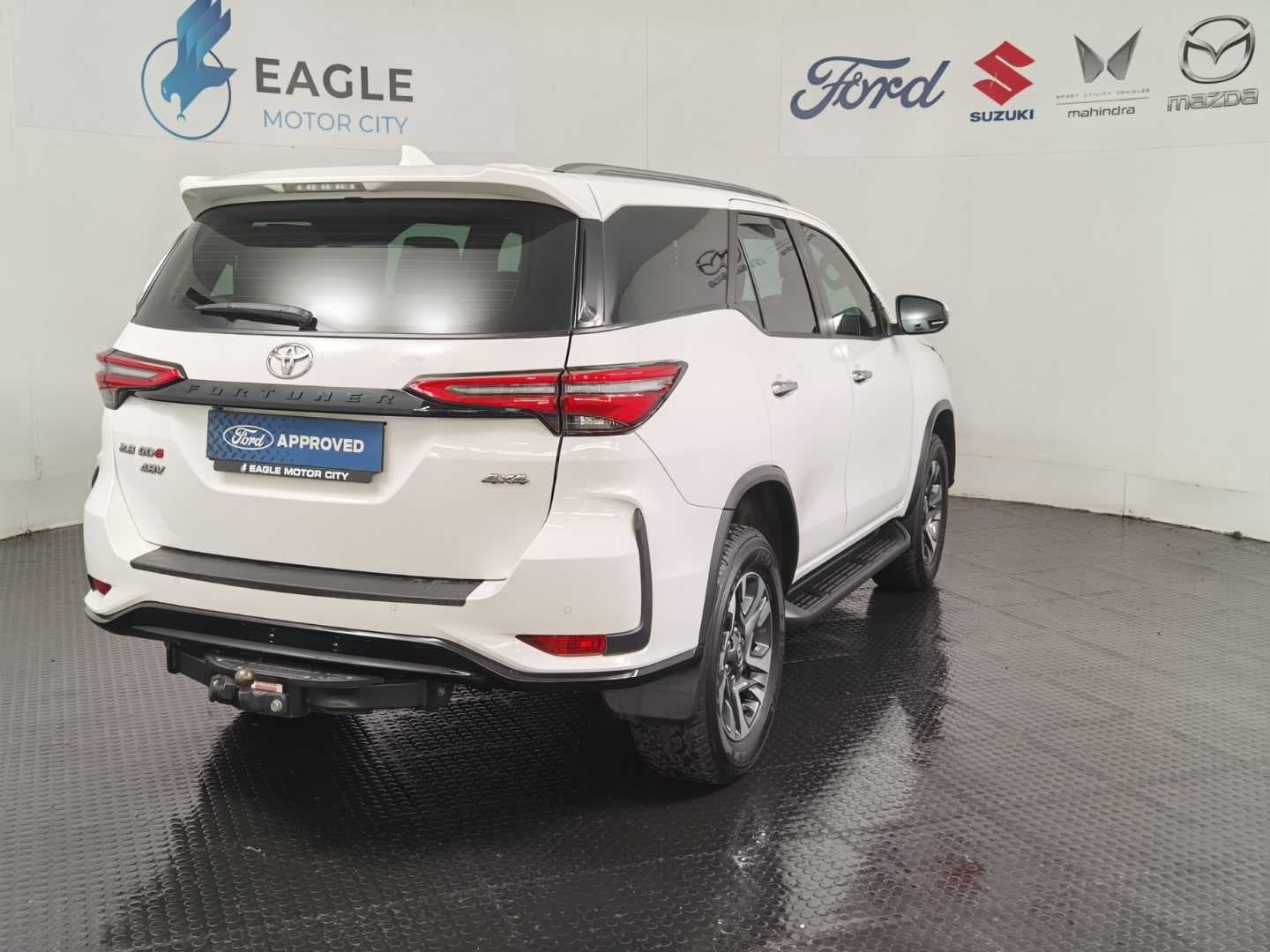 TOYOTA FORTUNER 2.8 GD-6 4X4 AT (MHEV) image 9