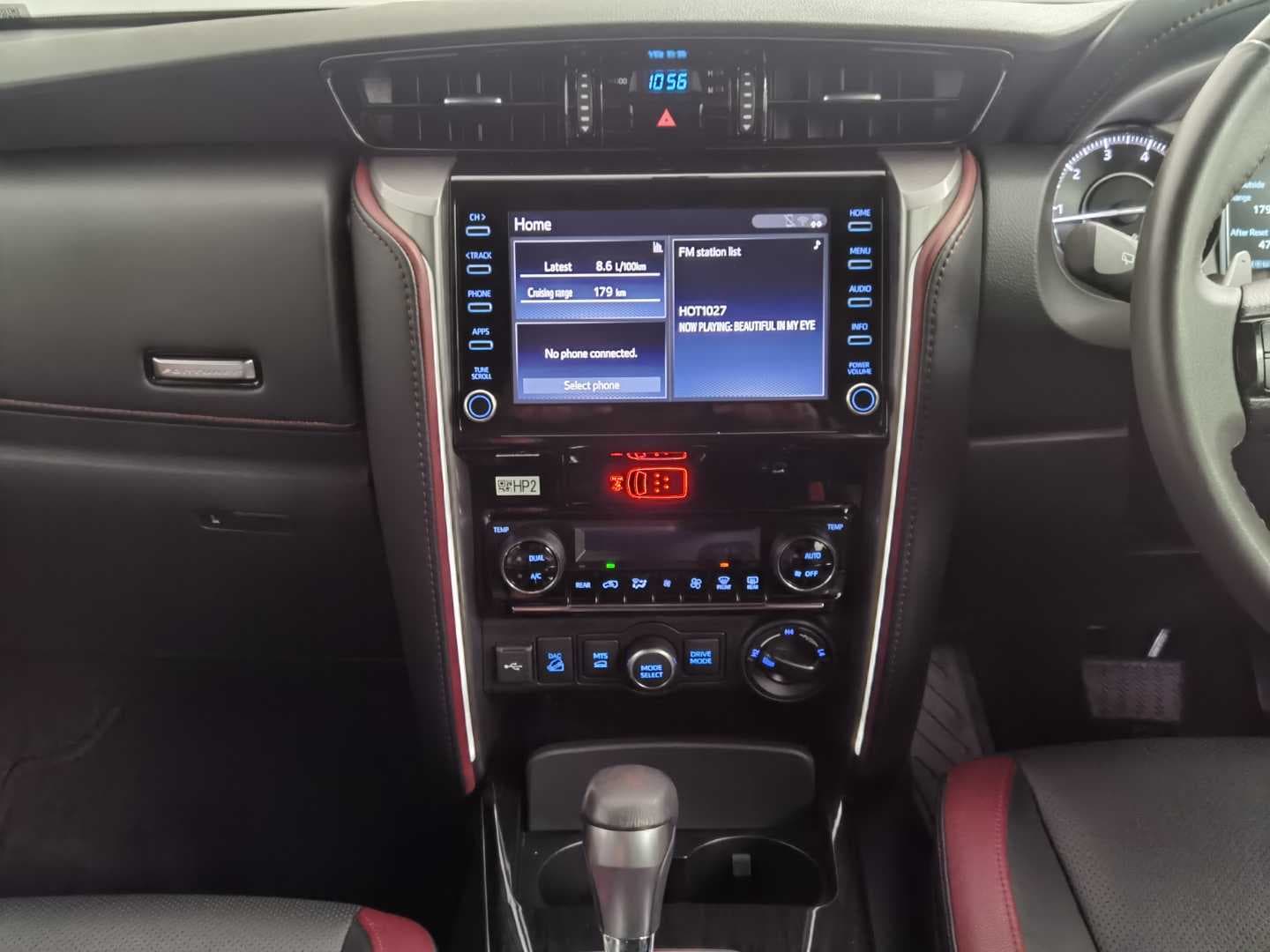TOYOTA FORTUNER 2.8 GD-6 4X4 AT (MHEV) image 12