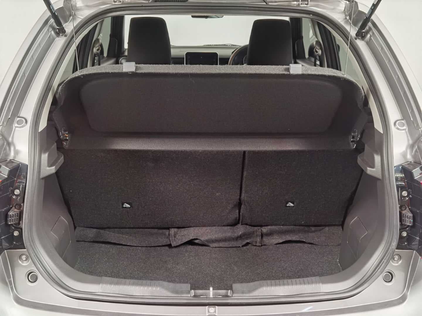 SUZUKI IGNIS 1.2 GLX A/T image 8