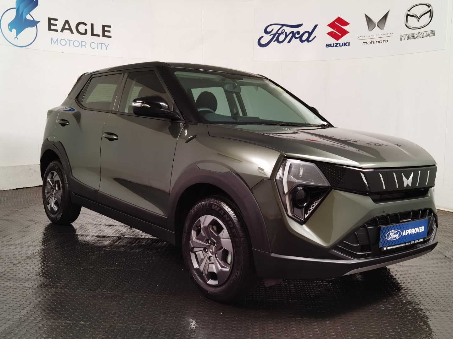 MAHINDRA XUV3XO 1.2T MX2 A/T